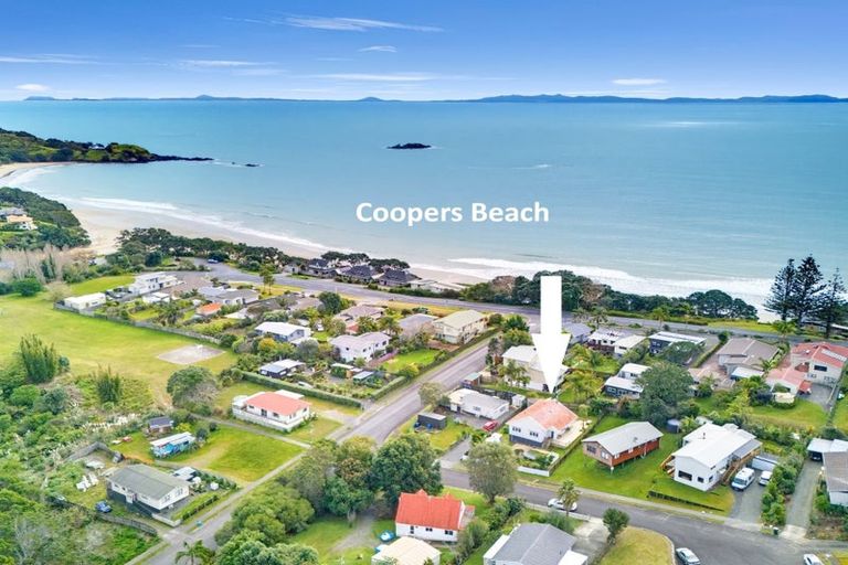 Photo of property in 4 Seascape Lane, Coopers Beach, 0420