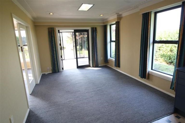Photo of property in 229 Gladstone Road South, East Taieri, Mosgiel, 9092