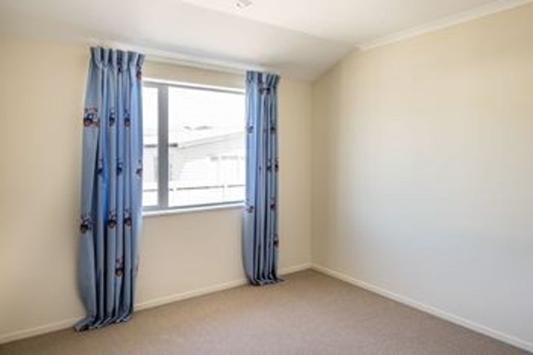 Photo of property in 223 Mark Avenue, Grenada Village, Wellington, 6037