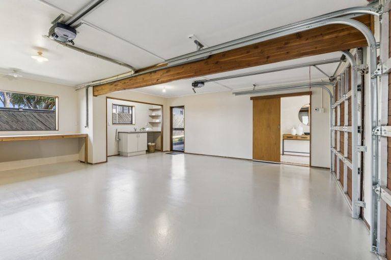 Photo of property in 1/11 Faulkner Road, Northcote Point, Auckland, 0627