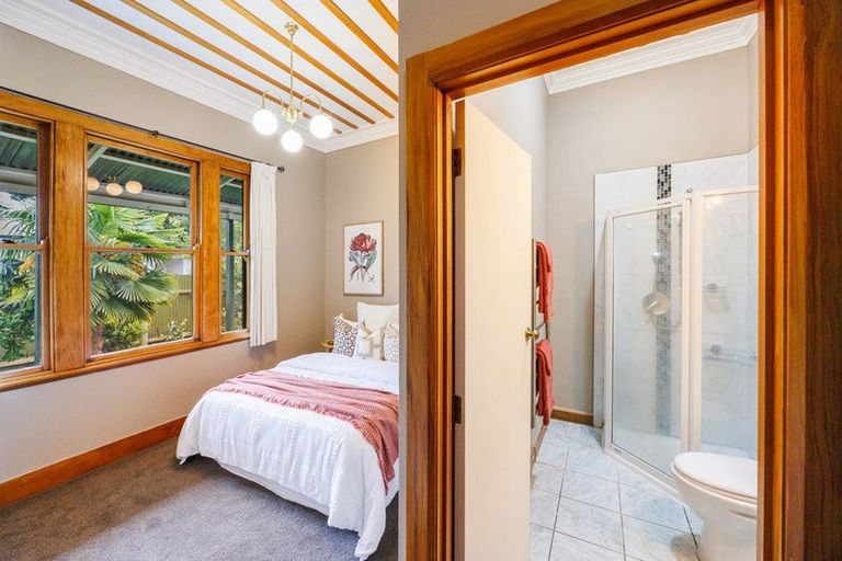 Photo of property in 16 Margaret Street, Roslyn, Palmerston North, 4414