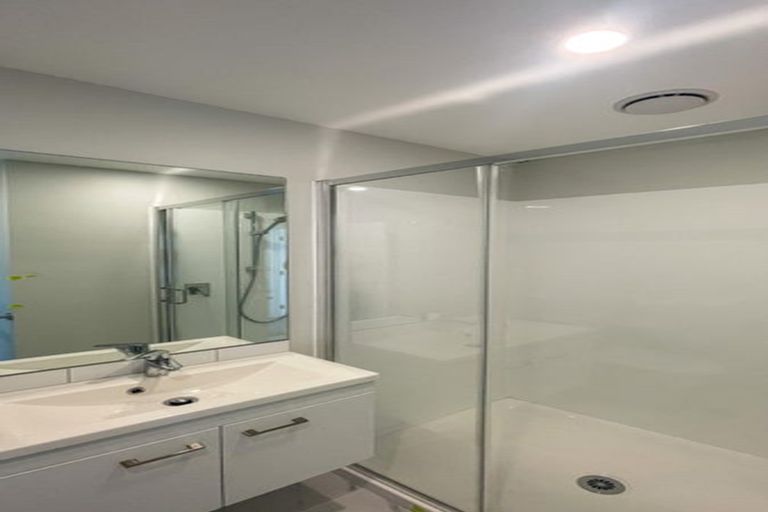 Photo of property in 6/51 Wharf Road, Te Atatu Peninsula, Auckland, 0610