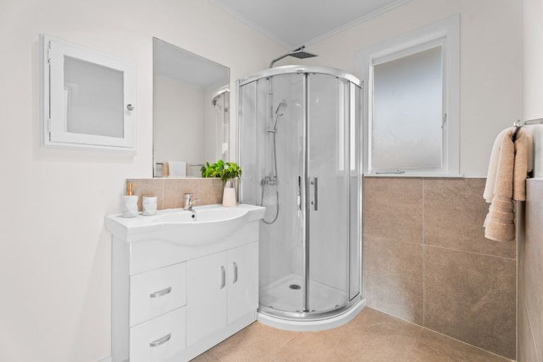 Photo of property in 2/7 Laburnum Road, New Windsor, Auckland, 0600