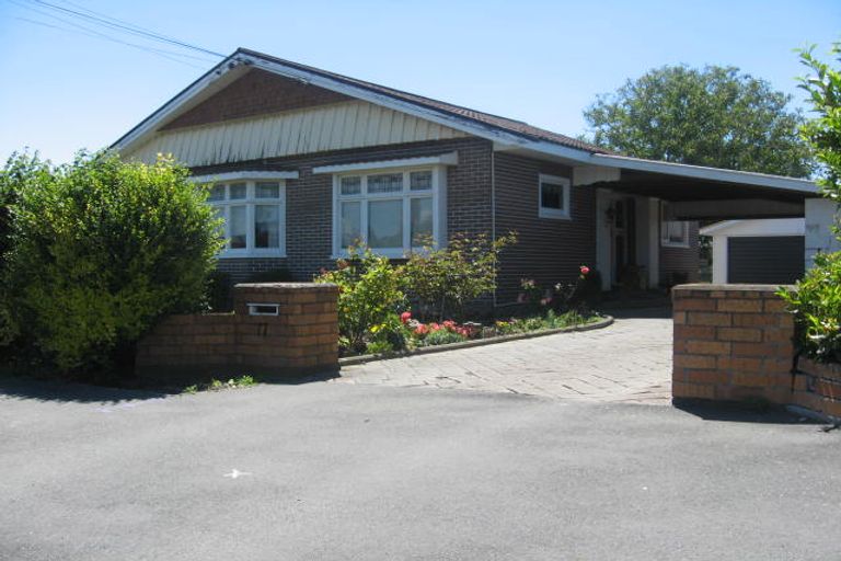 Photo of property in 77 Middleton Road, Upper Riccarton, Christchurch, 8041