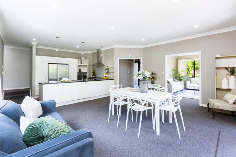 Photo of property in 13 Sylvan Way, Silverstream, Upper Hutt, 5019