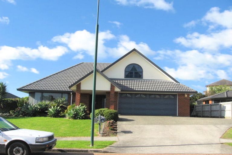 Photo of property in 28 Manara Place, The Gardens, Auckland, 2105