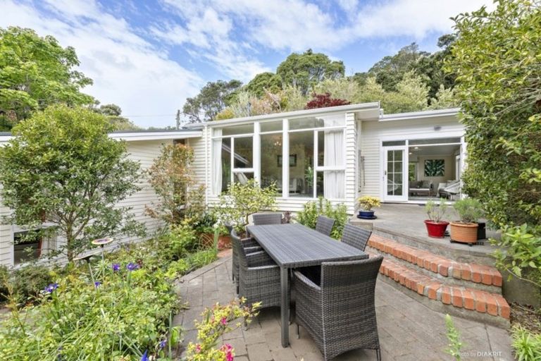 Photo of property in 6 Mathieson Avenue, Khandallah, Wellington, 6035