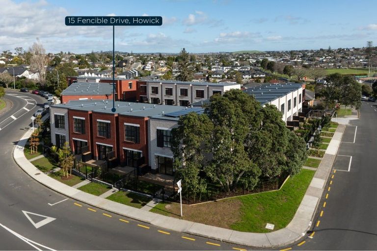 Photo of property in 15 Fencible Drive, Howick, Auckland, 2014