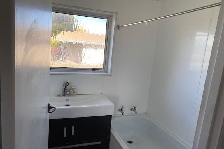 Photo of property in 66 Columbus Crescent, Flaxmere, Hastings, 4120