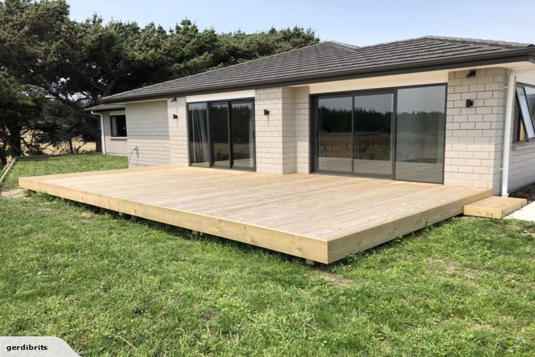 Photo of property in 13 Oxnam Place, Foxton Beach, Foxton, 4815