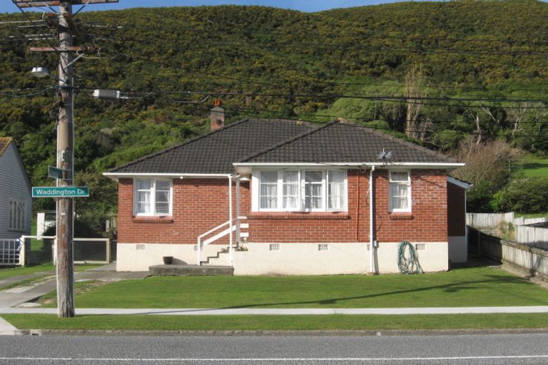 Photo of property in 1/194 Waddington Drive, Naenae, Lower Hutt, 5011