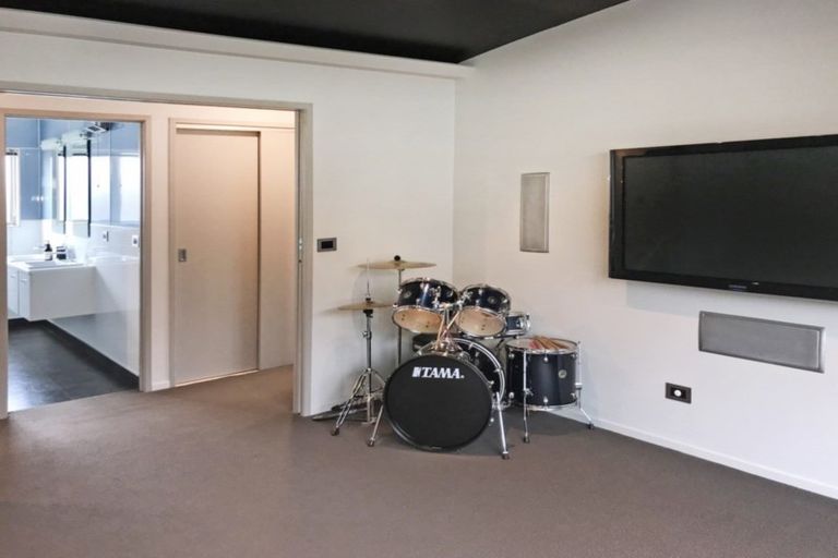 Photo of property in 18 Moir Street, Balclutha, 9230