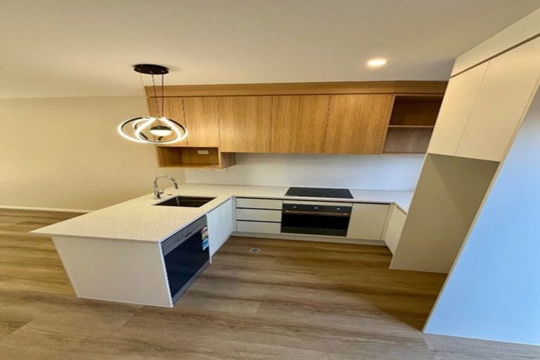 Photo of property in 25 Don Oliver Lane, Glen Eden, 0602