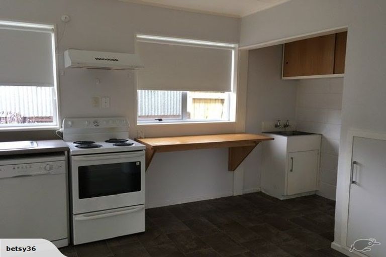 Photo of property in 8 Bernadette Street, Brown Owl, Upper Hutt, 5018