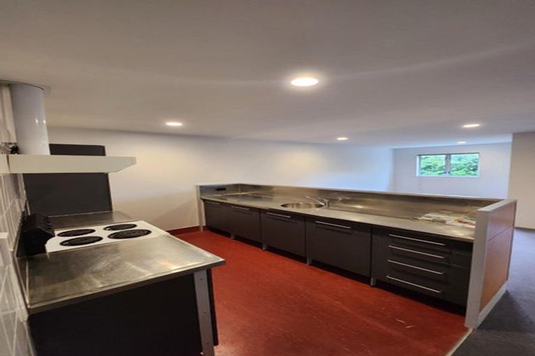 Photo of property in 2/112 Mairangi Road, Wilton, Wellington, 6012