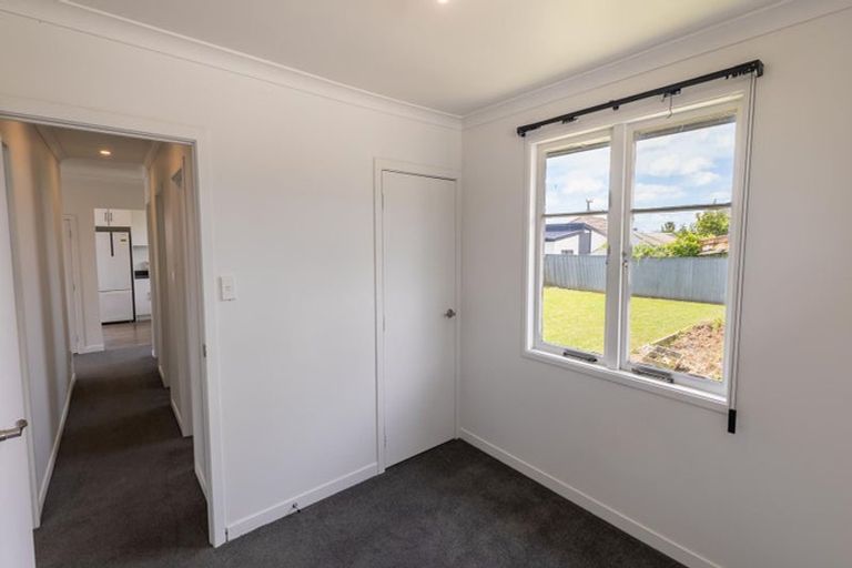 Photo of property in 1 Kauri Street, Levin, 5510