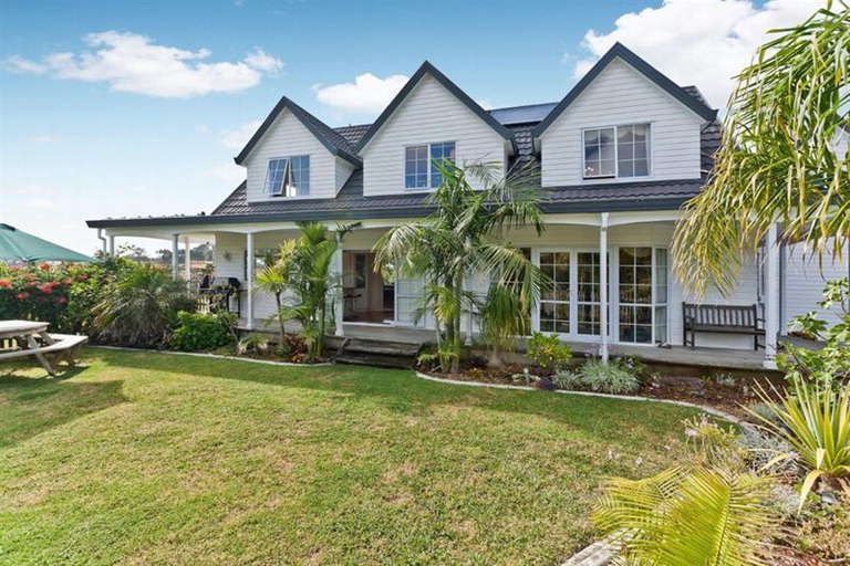 Photo of property in 10/199 Birdwood Road, Massey, Auckland, 0614