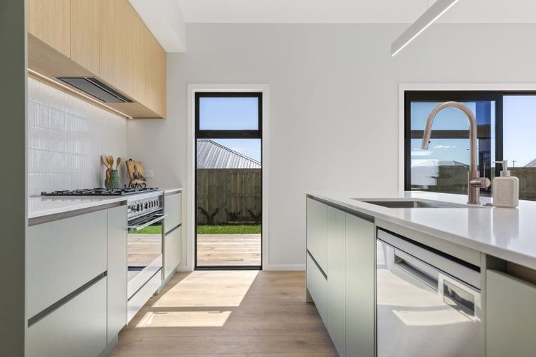 Photo of property in 15 Makomako Crescent, Wharewaka, 3330