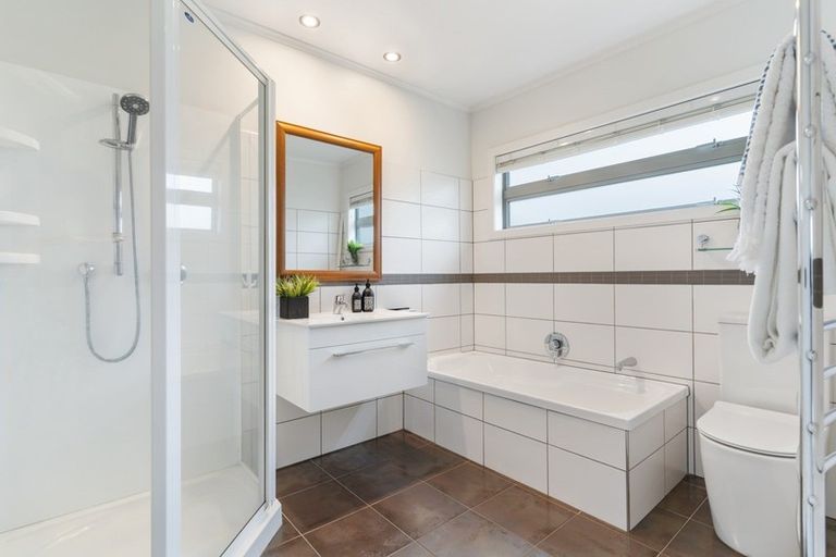 Photo of property in 15 Landop Terrace, Howick, Auckland, 2014