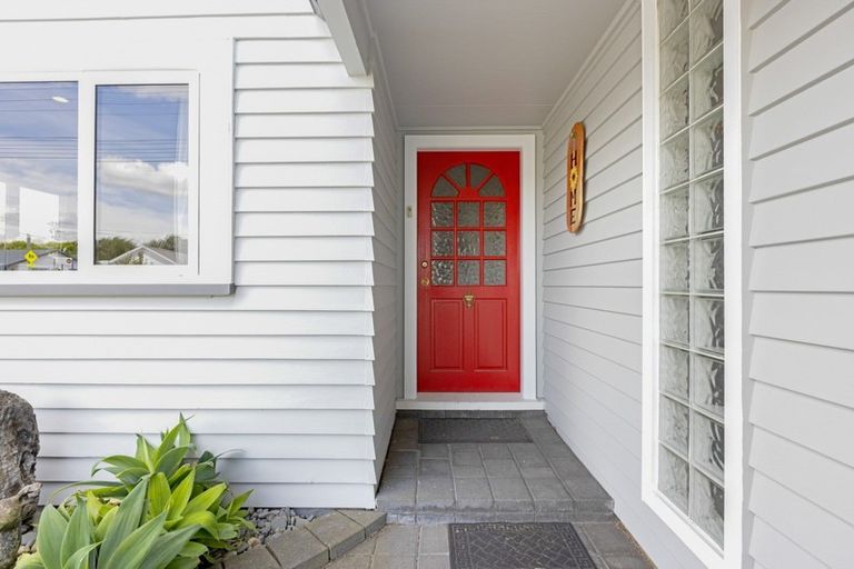 Photo of property in 56 Meeanee Road, Taradale, Napier, 4112