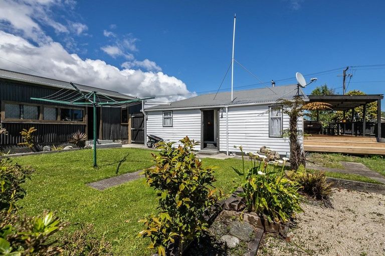 Photo of property in 31 Fox Street, Cobden, Greymouth, 7802