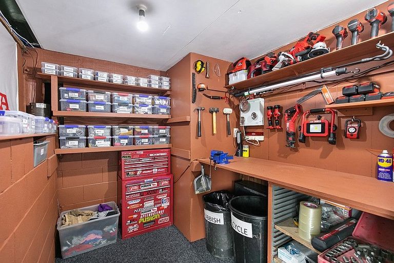 Photo of property in 29 Wirihana Road, Titirangi, Auckland, 0604