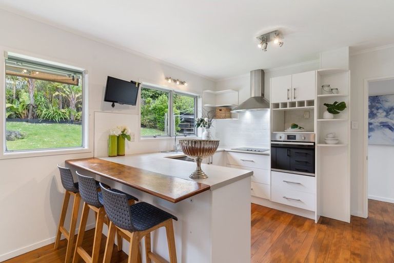 Photo of property in 15 Landop Terrace, Howick, Auckland, 2014