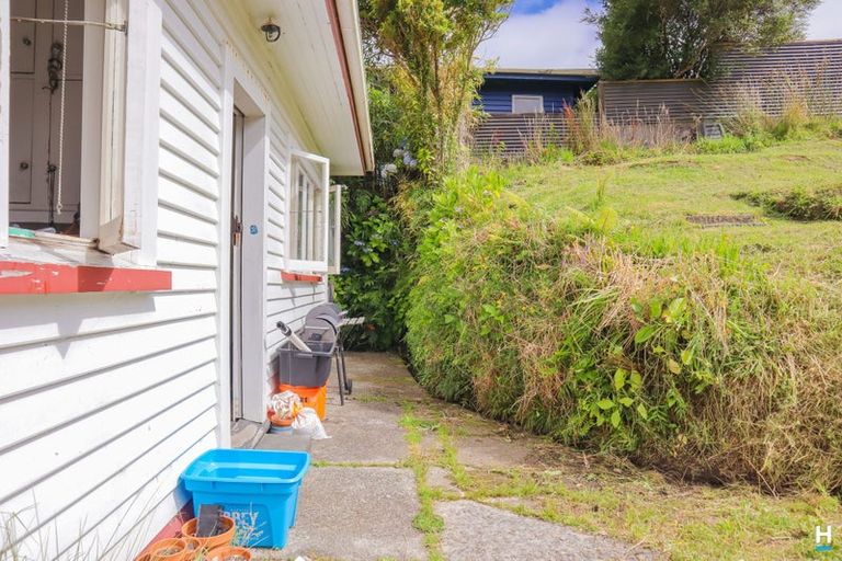 Photo of property in 9 Ashmore Avenue, Cobden, Greymouth, 7802