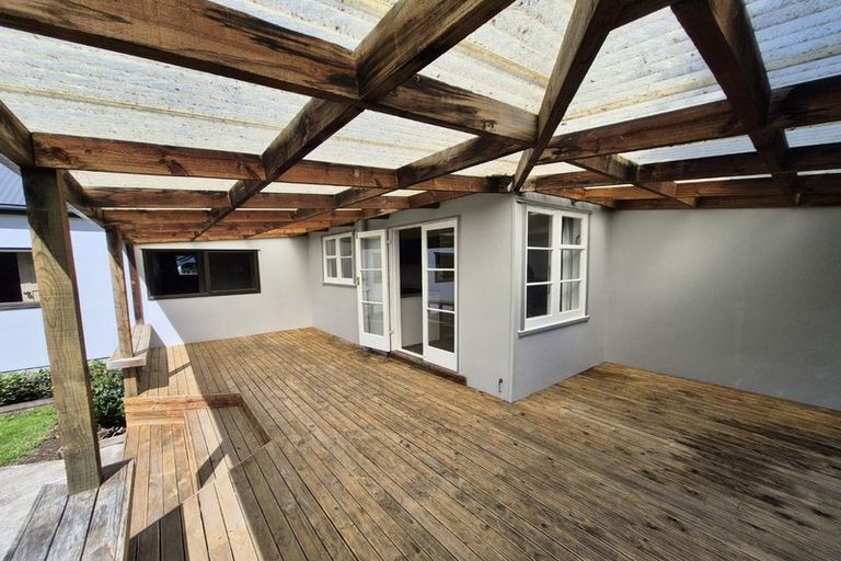 Photo of property in 18 Christian Street, Bryndwr, Christchurch, 8053