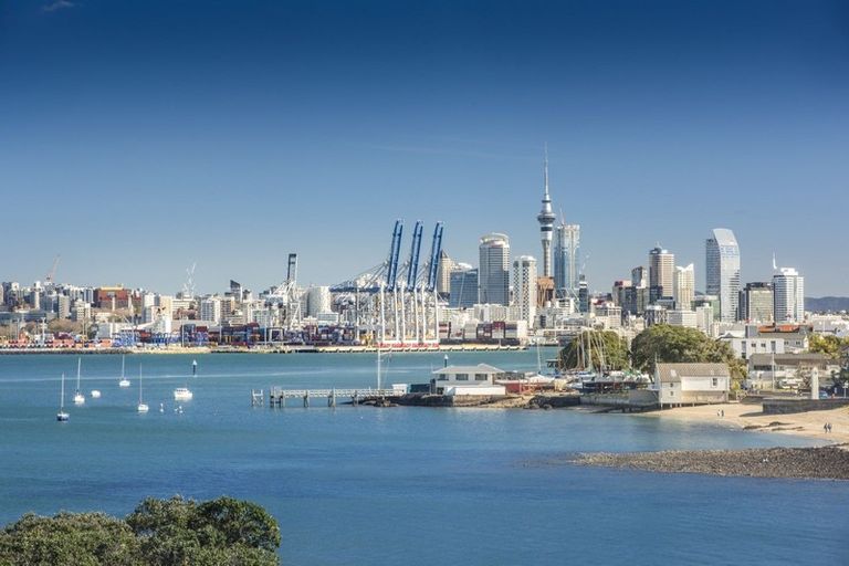 Photo of property in 12 Jubilee Avenue, Devonport, Auckland, 0624