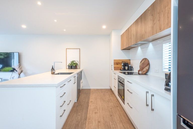 Photo of property in 2/20 Hume Street, Sydenham, Christchurch, 8023