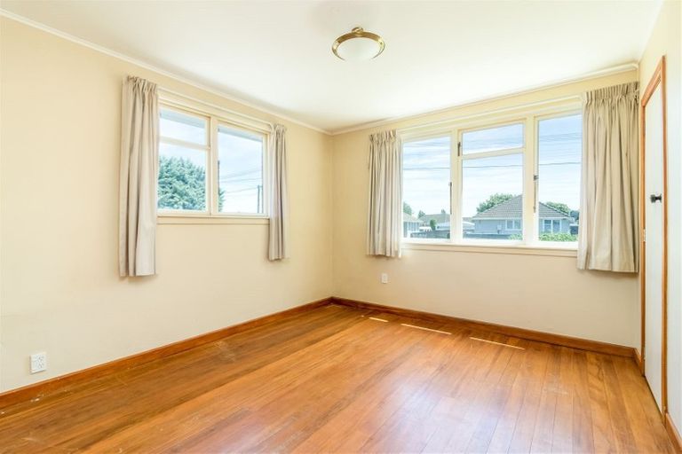 Photo of property in 15 Glenfield Crescent, Mairehau, Christchurch, 8052