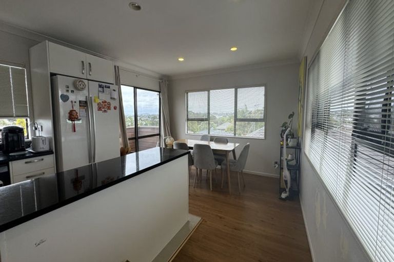 Photo of property in 14b Lesa Annis Place, Henderson, Auckland, 0612