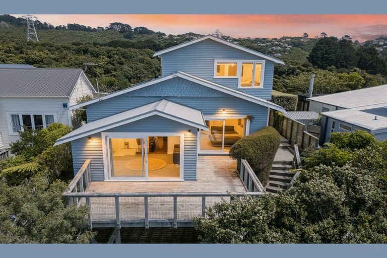 Photo of property in 44 Mortimer Terrace, Aro Valley, Wellington, 6021