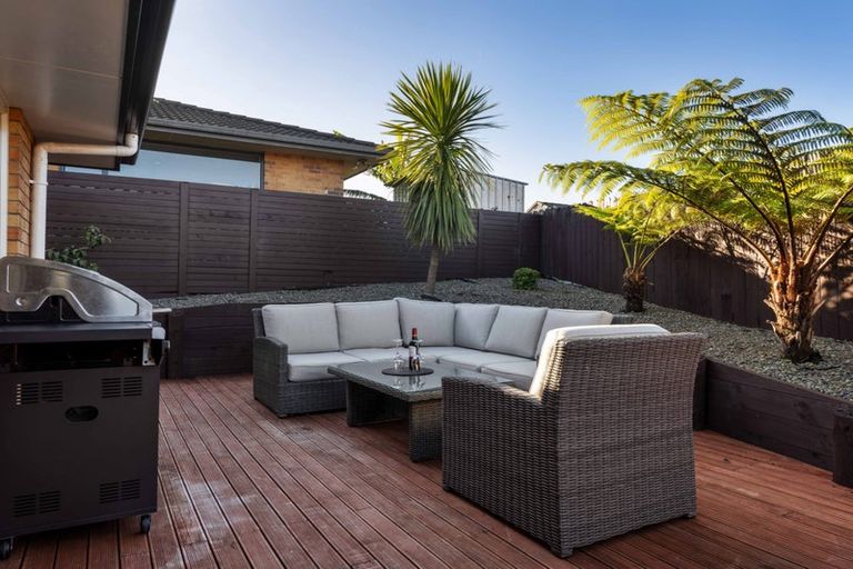 Photo of property in 24 Goh Place, Manurewa, Auckland, 2105