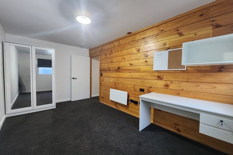 Photo of property in Te Awhina Apartments, 7/22 Sussex Street, Mount Cook, Wellington, 6021