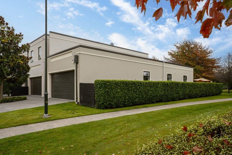 Photo of property in 28 Country Club Terrace, Northwood, Christchurch, 8051