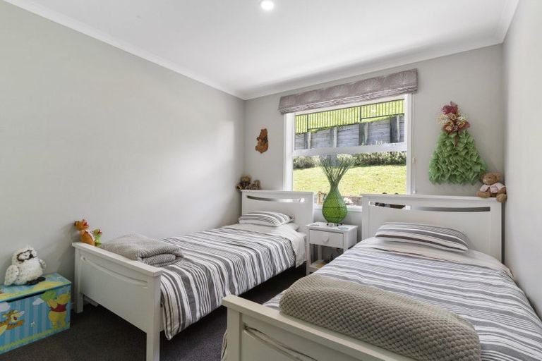 Photo of property in 43 Lakeside Terrace, Omokoroa, 3114