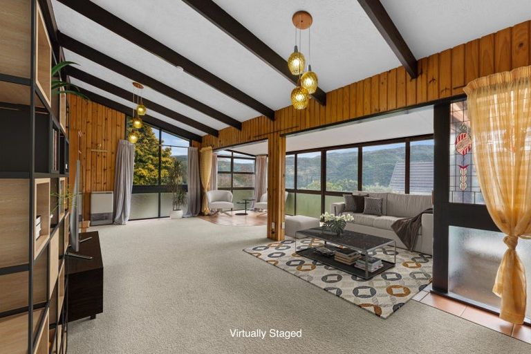 Photo of property in 59 Holborn Drive, Stokes Valley, Lower Hutt, 5019