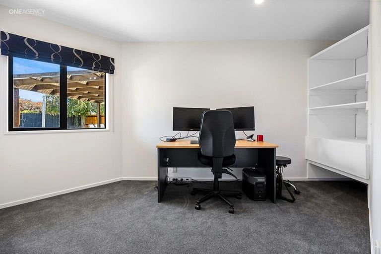 Photo of property in 37 Huria Lane, Woodend, 7610