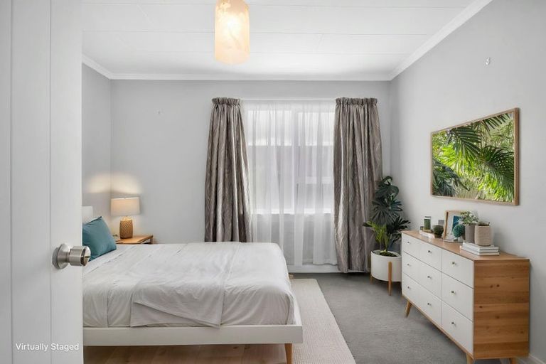 Photo of property in 23 Layard Street, Opunake, 4616