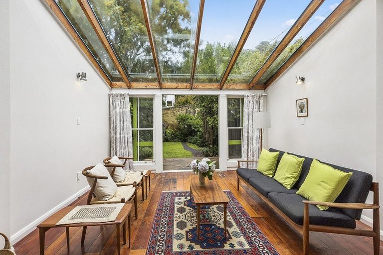 Photo of property in 127 Aro Street, Aro Valley, Wellington, 6021