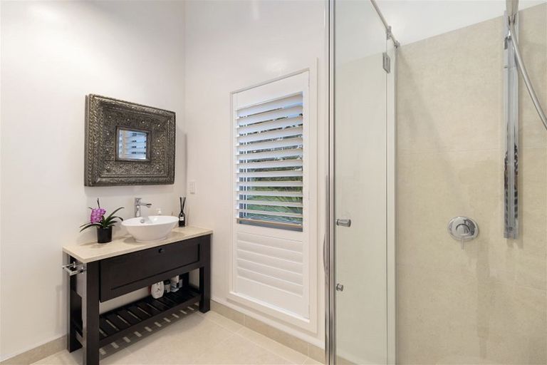 Photo of property in 37 Paremoremo Road, Lucas Heights, Auckland, 0632