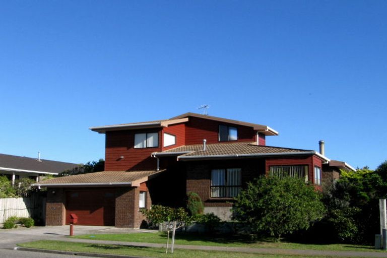 Photo of property in 49 Weggery Drive, Waikanae Beach, Waikanae, 5036