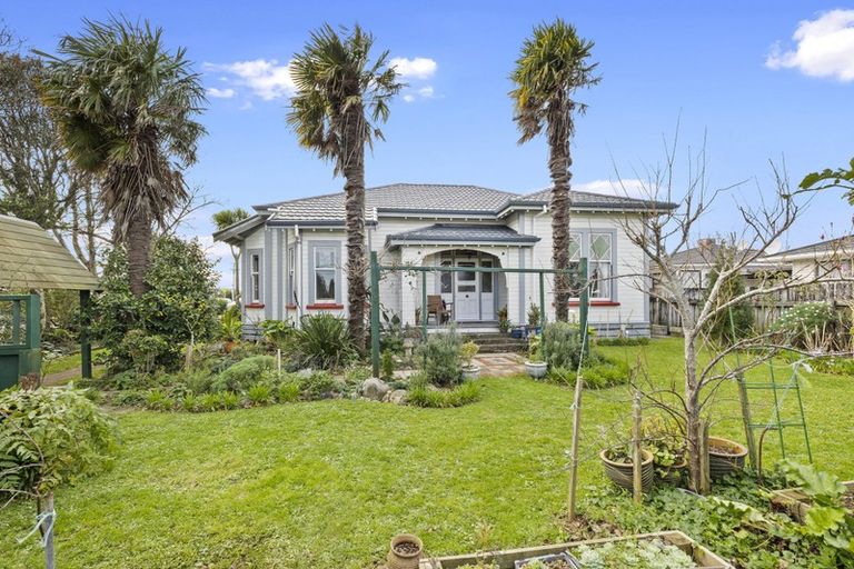 Photo of property in 263 Carrington Street, Vogeltown, New Plymouth, 4310