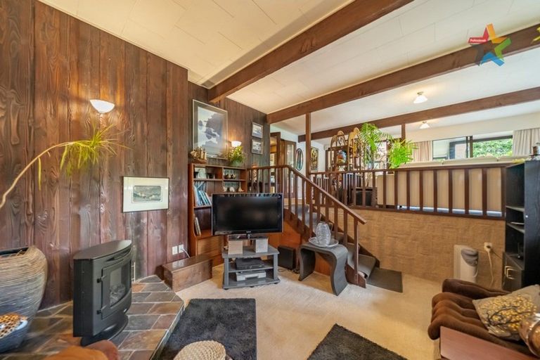 Photo of property in 106a Kamahi Street, Stokes Valley, Lower Hutt, 5019