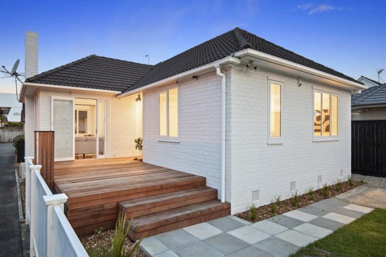 Photo of property in 19 Dublin Street, Pukekohe, 2120