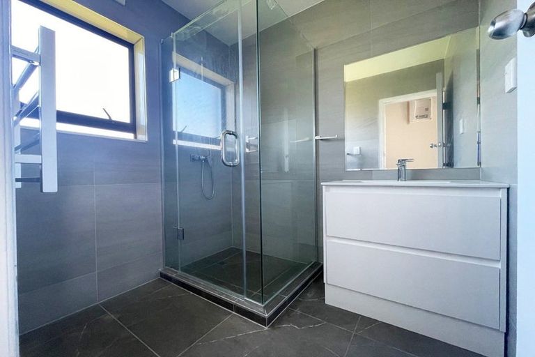 Photo of property in 4/9 Norman Spencer Drive, Papatoetoe, Auckland, 2104