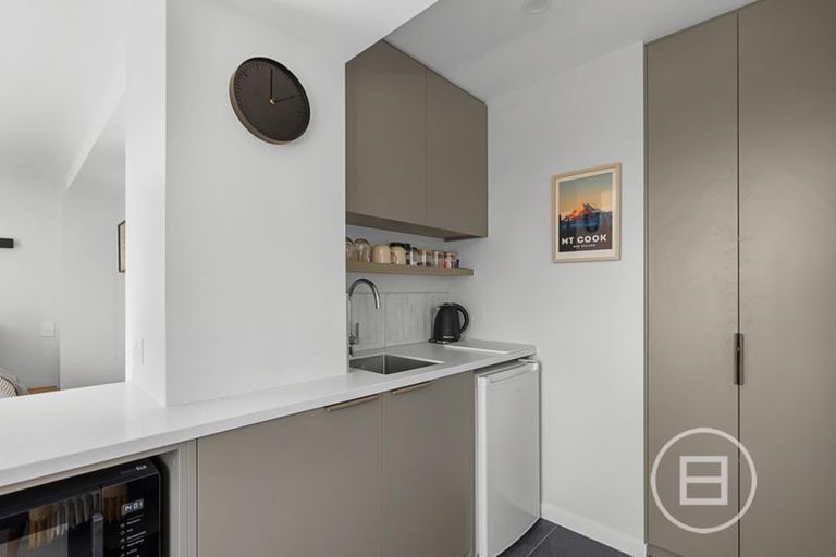 Photo of property in 116 Dyers Pass Road, Cashmere, Christchurch, 8022