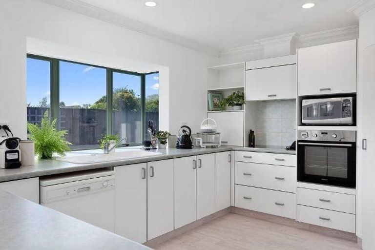 Photo of property in 18 Werahika Place, Whakatane, 3120